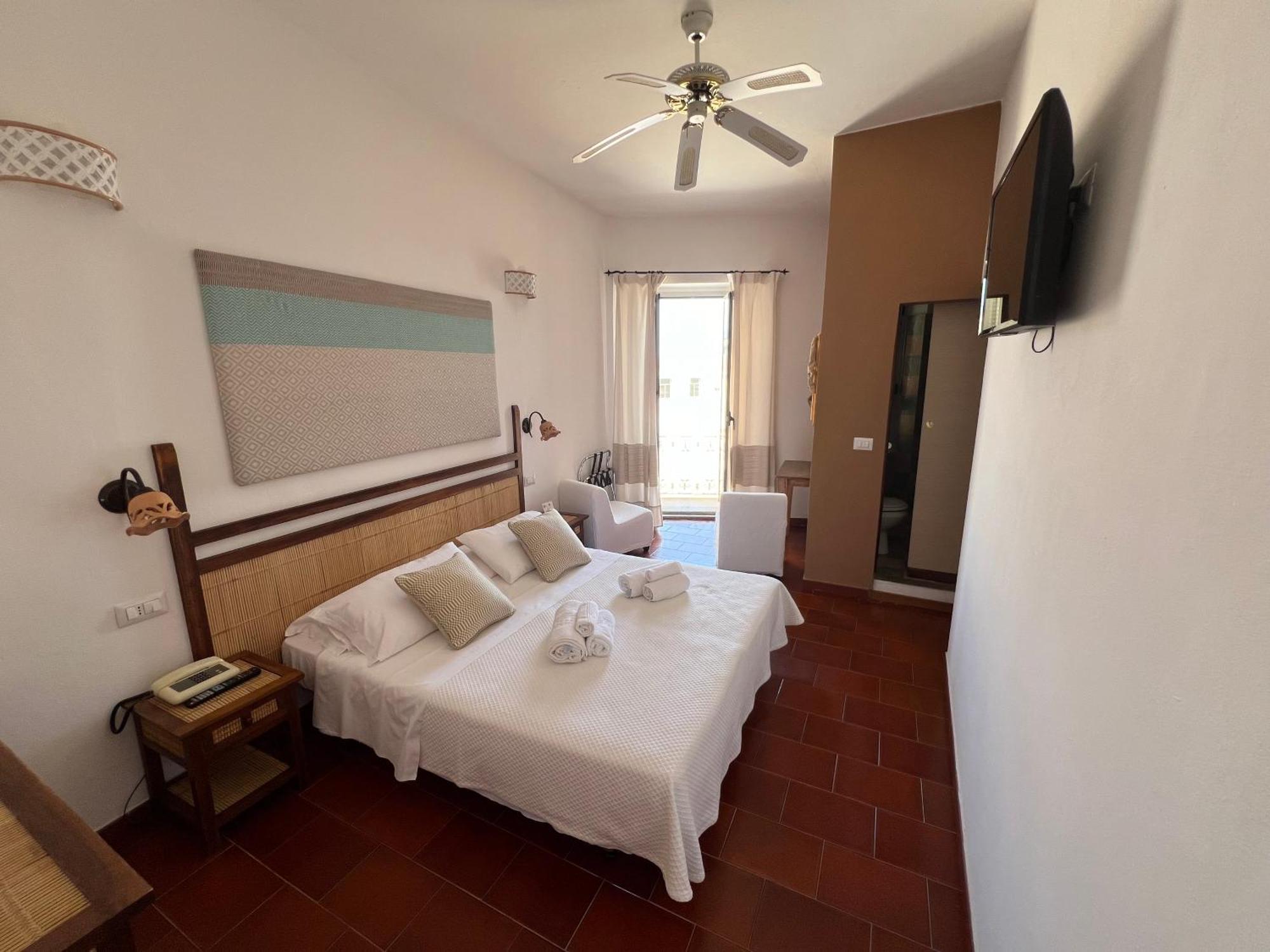 Hotel Da Cecco Santa Teresa Gallura Exteriér fotografie