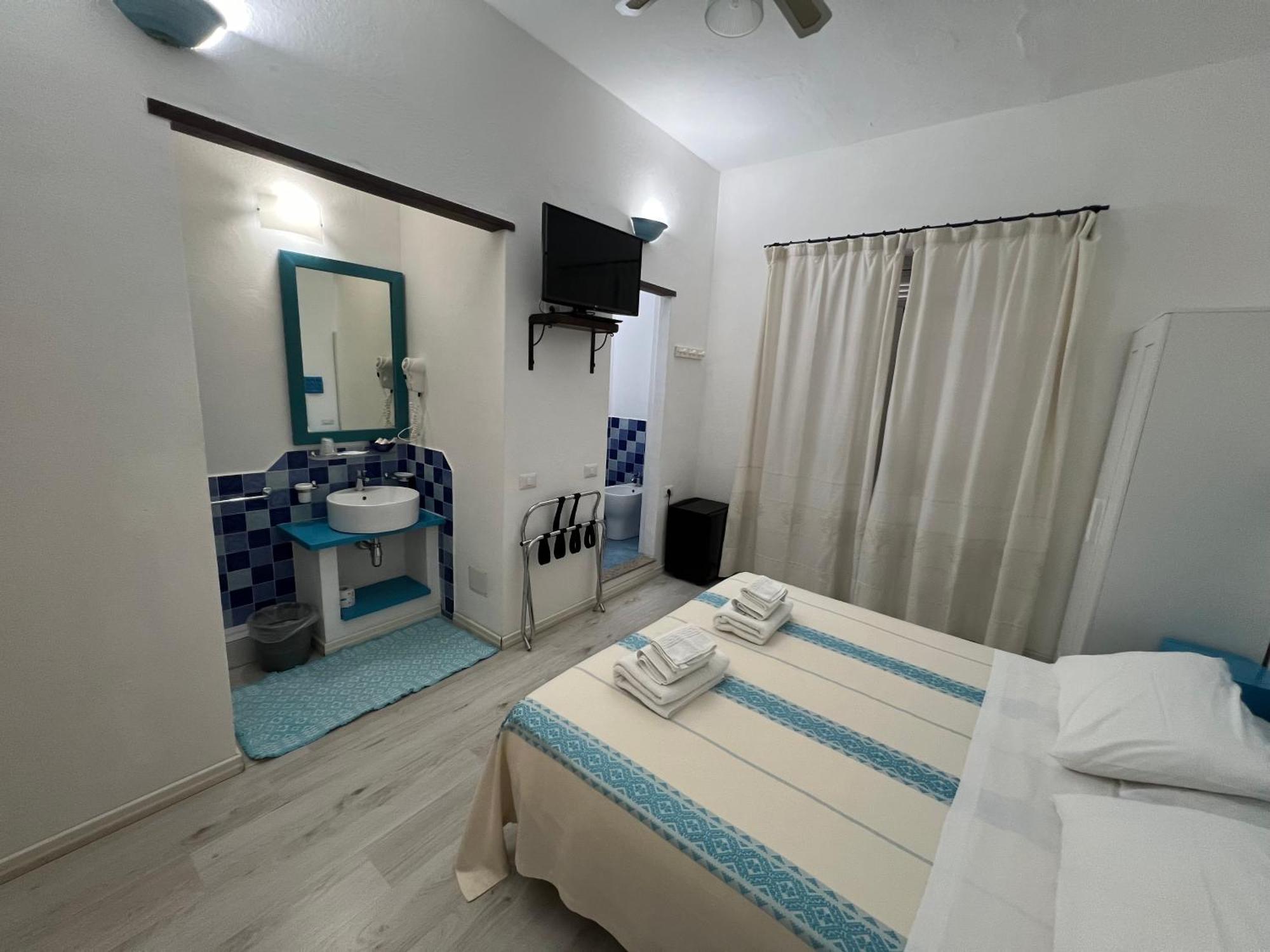 Hotel Da Cecco Santa Teresa Gallura Exteriér fotografie