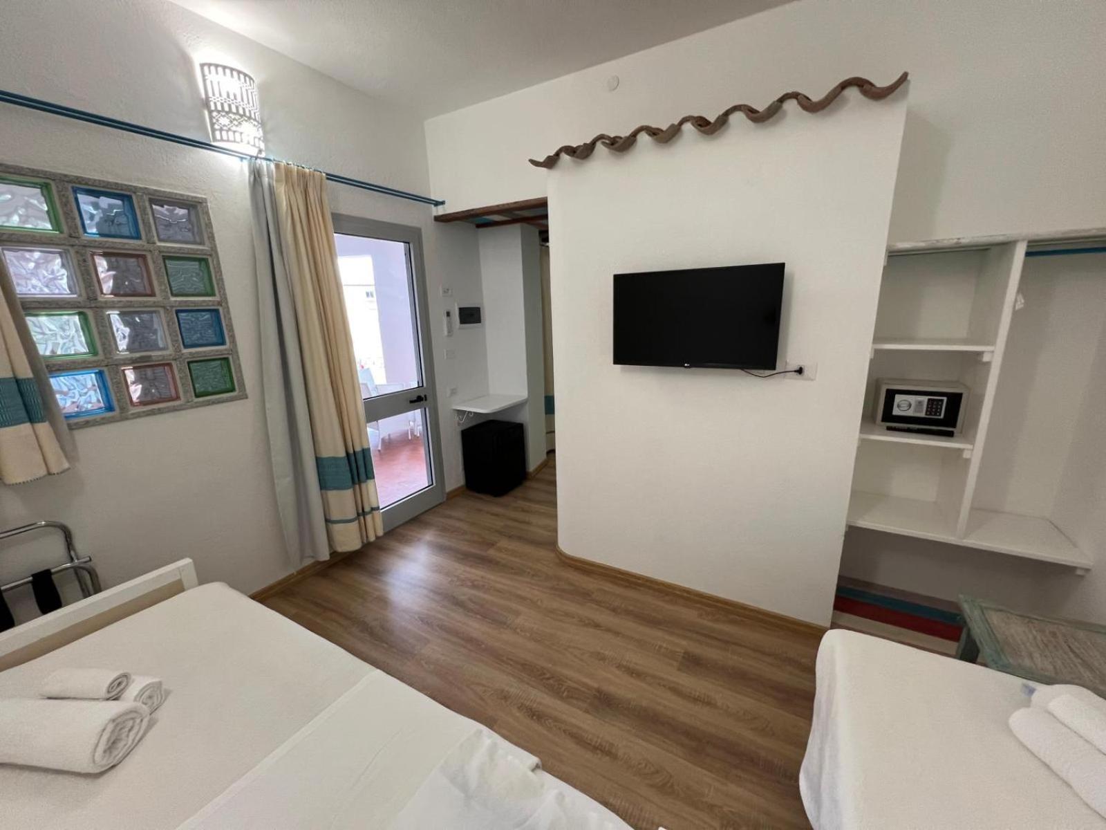 Hotel Da Cecco Santa Teresa Gallura Exteriér fotografie
