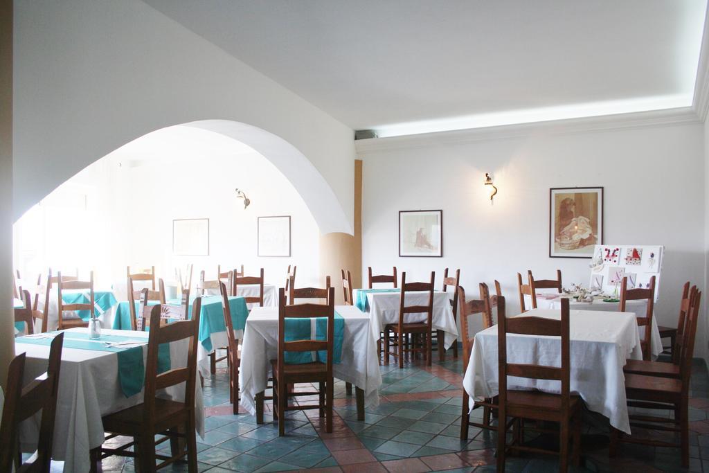 Hotel Da Cecco Santa Teresa Gallura Exteriér fotografie